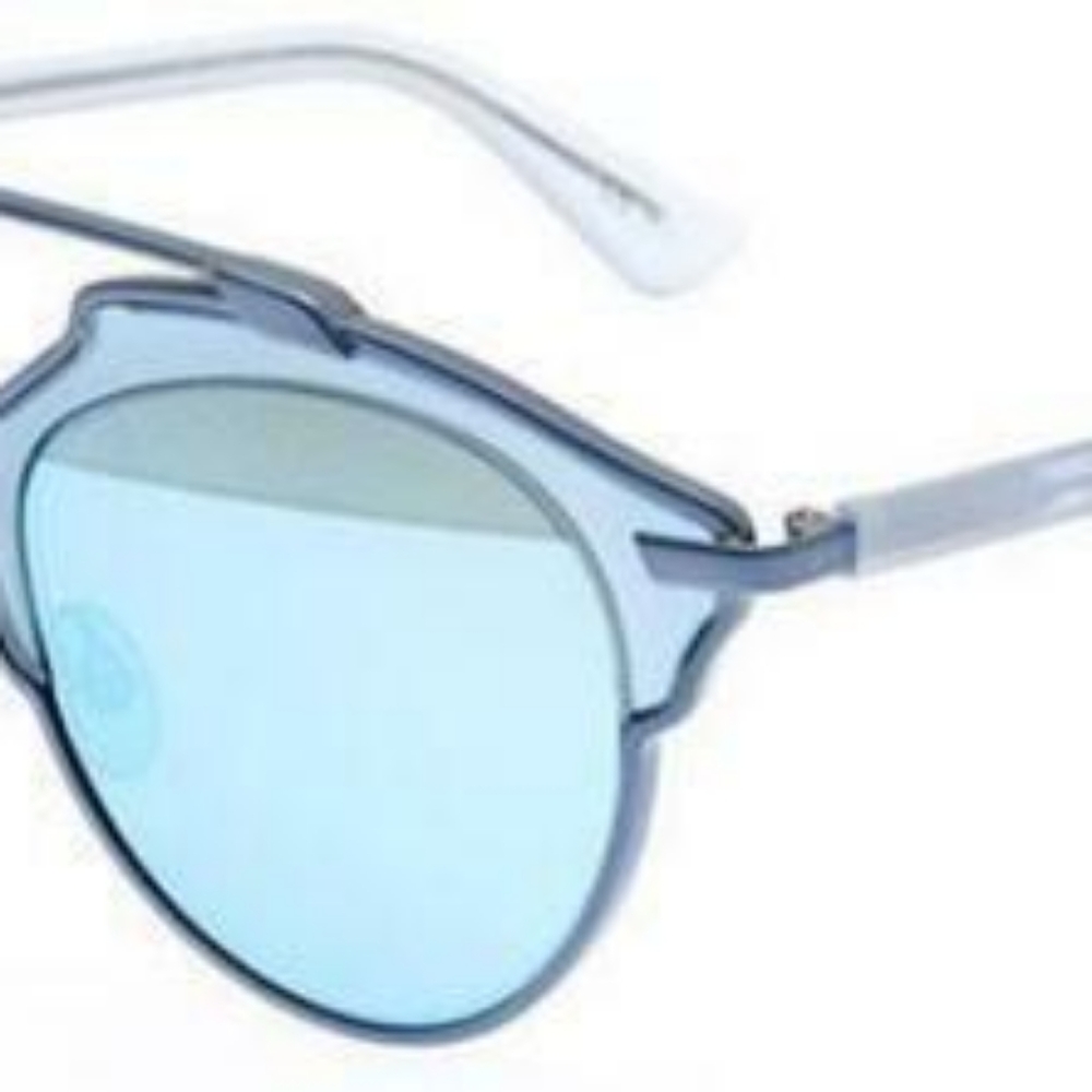 NIB Dior sunglasses In Case With Wiping Cloth And Authentication Card - Picture 9 of 14